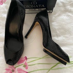 Gionata black peep toe pumps heels  7